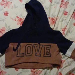 A Roma rosee cropped hoodies